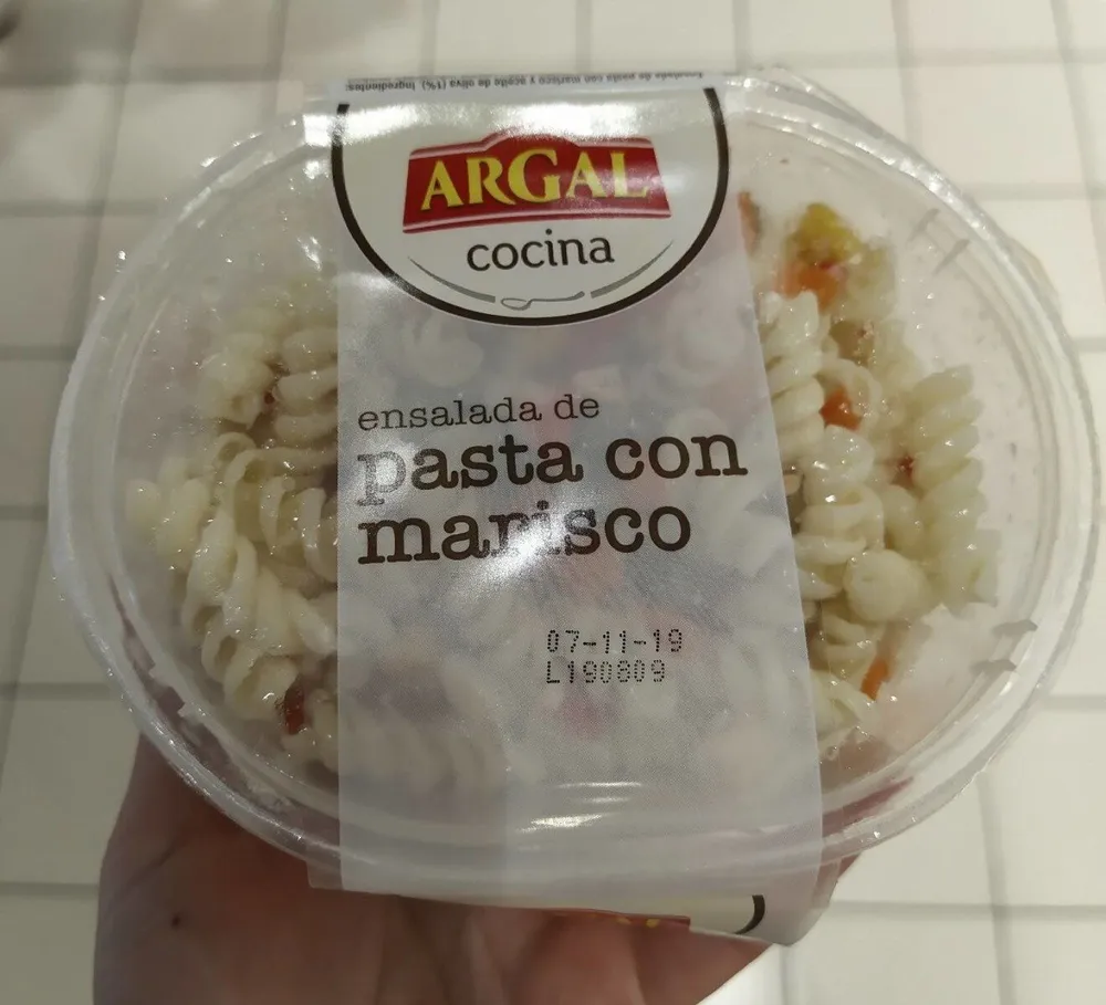 Ensalada de pasta con marisco