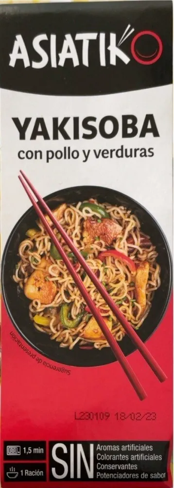 Yakisoba con pollo y verduras