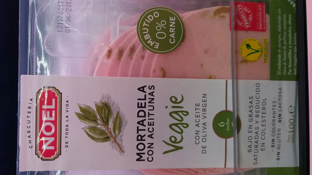 Mortadela veggie con aceitunas