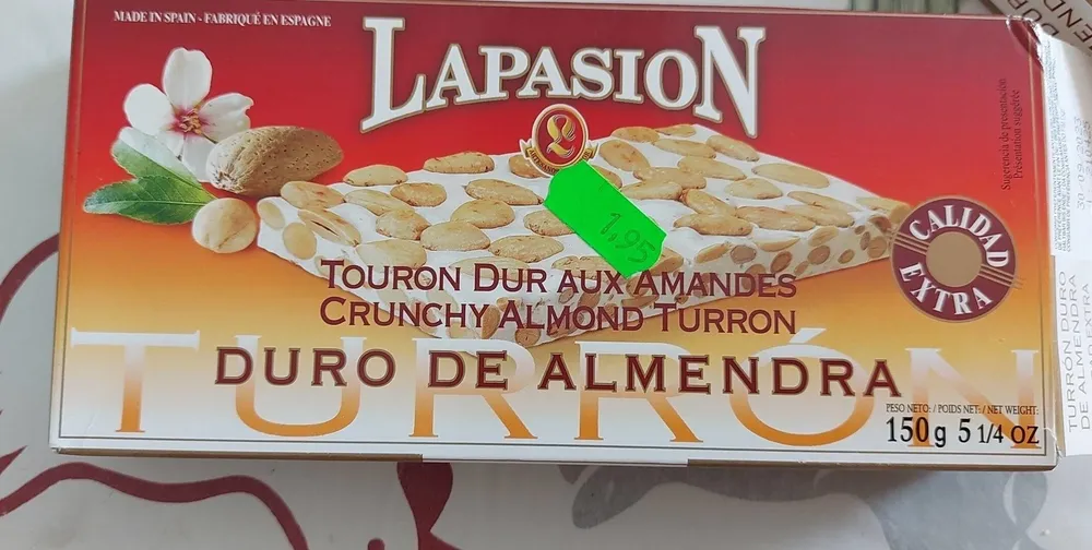 Touron dur aux amandes