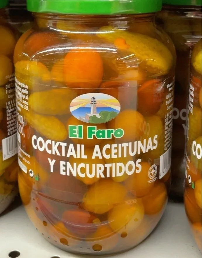 Cocktail aceitunas y encurtidos