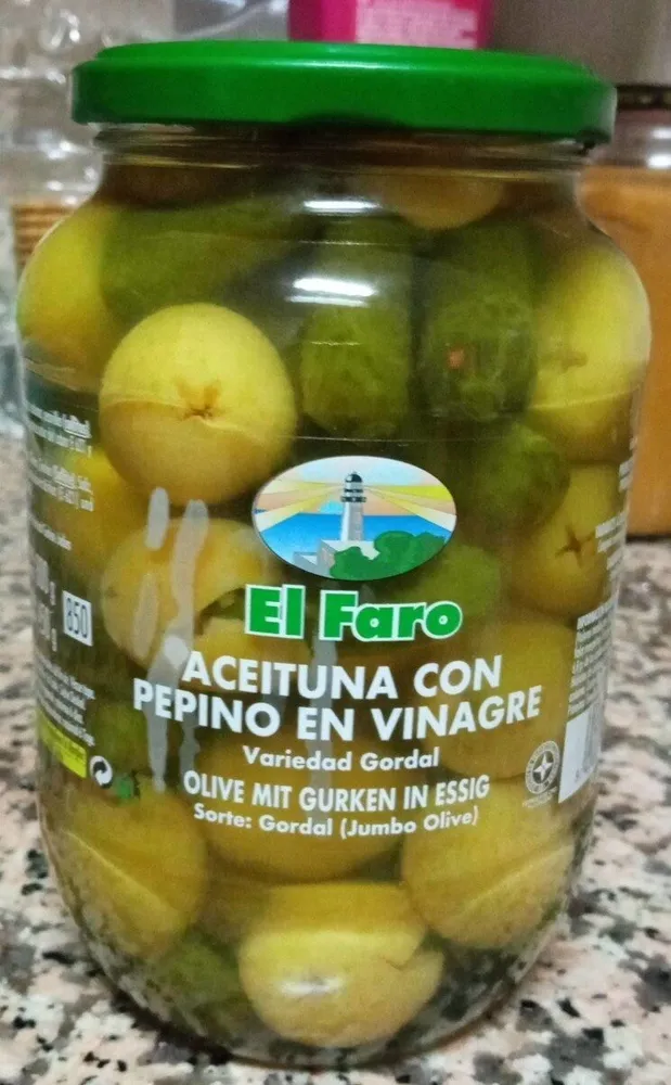 Aceituna con pepino en vinagre