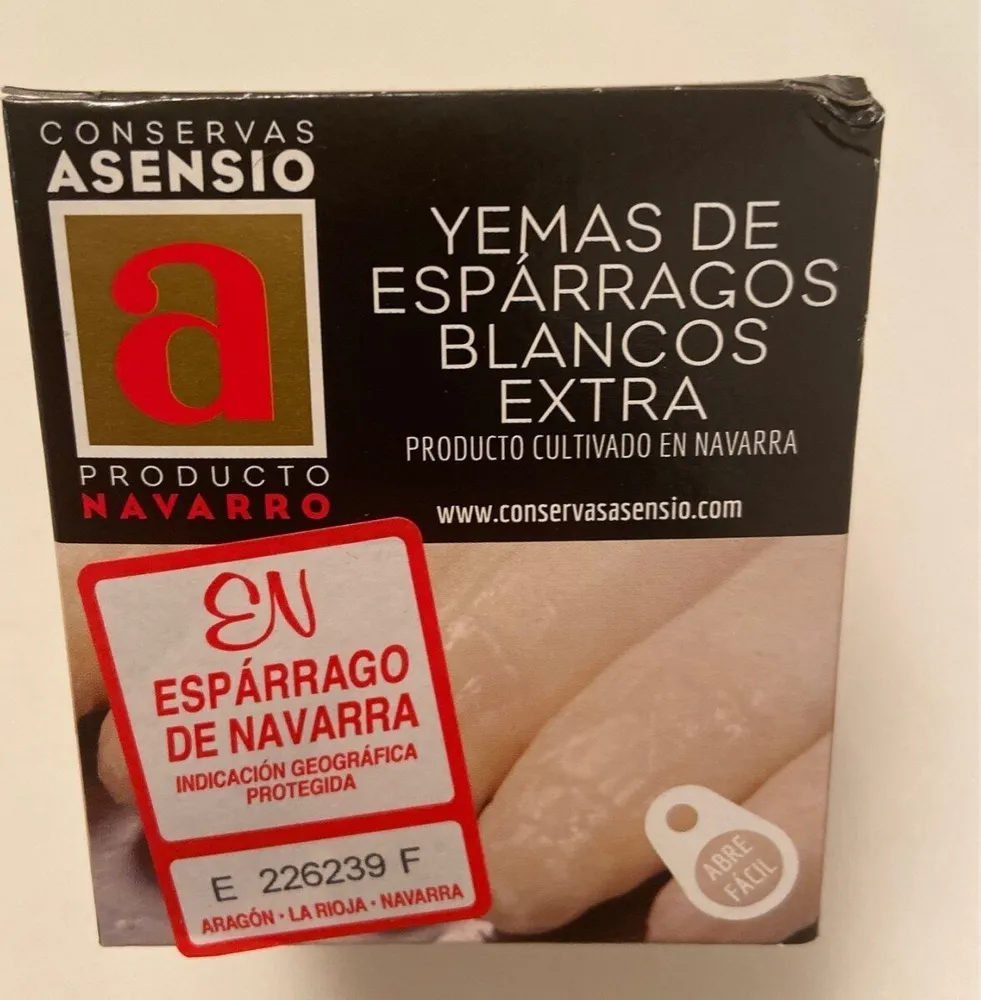 Yemas de espárragos blancos extra