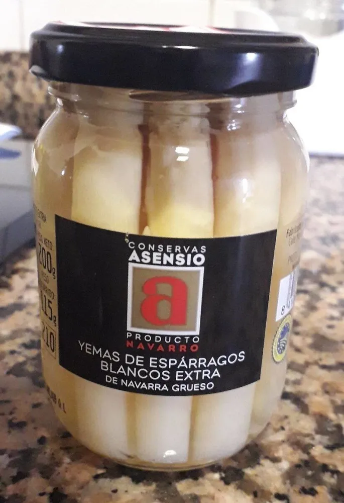 Yemas de espárragos blancos extra