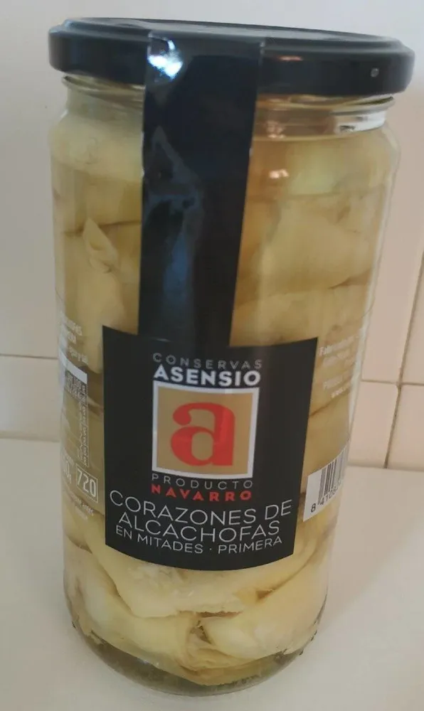 Corazones de alcachofa en mitades