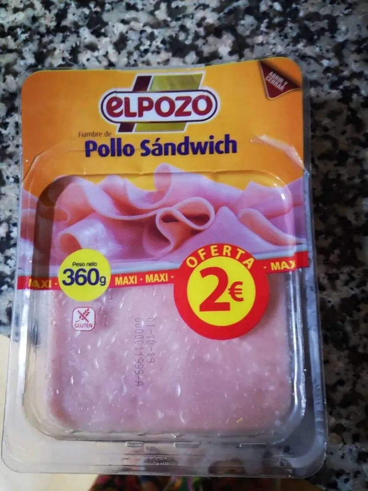Fiambre de pollo sandwich