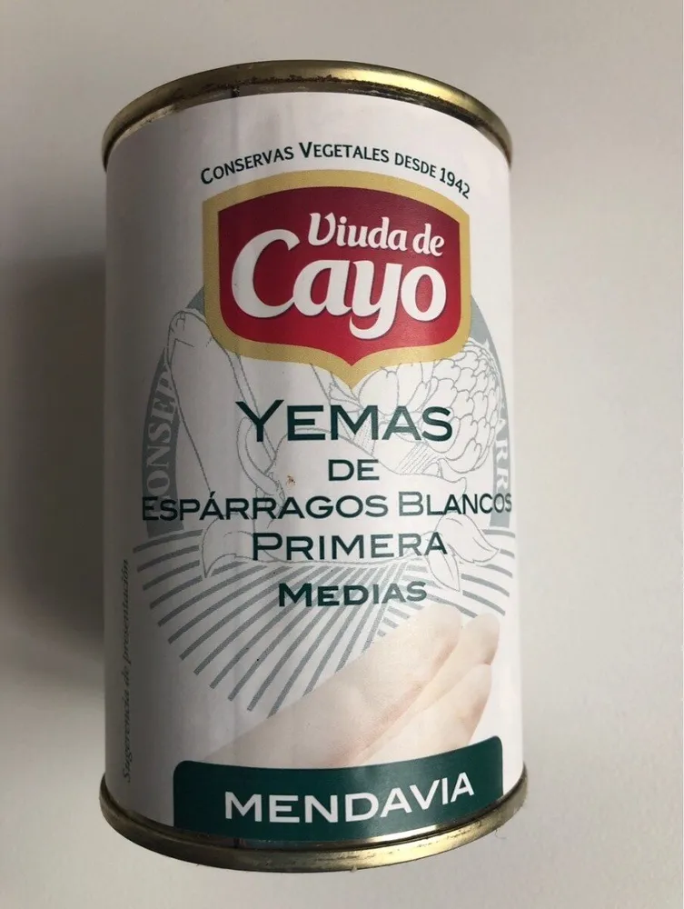 Yemas de esparragos blancos