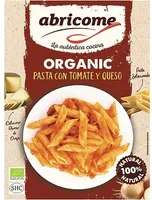 Pasta con salsa de tomate y queso