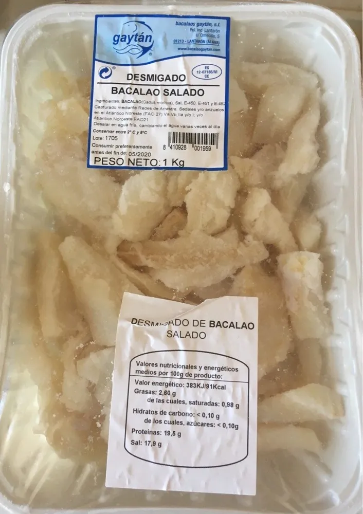Desmigado bacalao salado