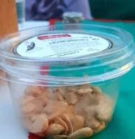 Almendra frita repelada
