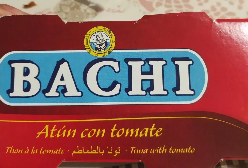 Atun con tomate