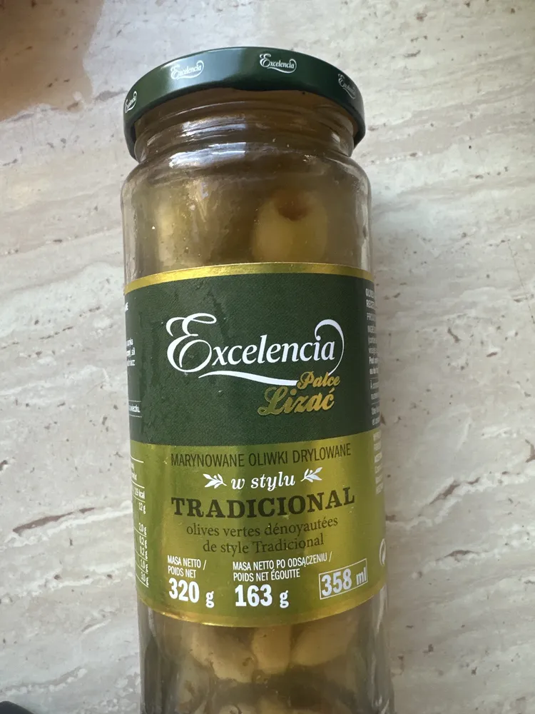 Excelencia Palce Lizać marynowane oliwki drylowane