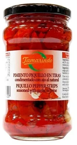 Pimiento piquillo en tiras condimentado con ajo