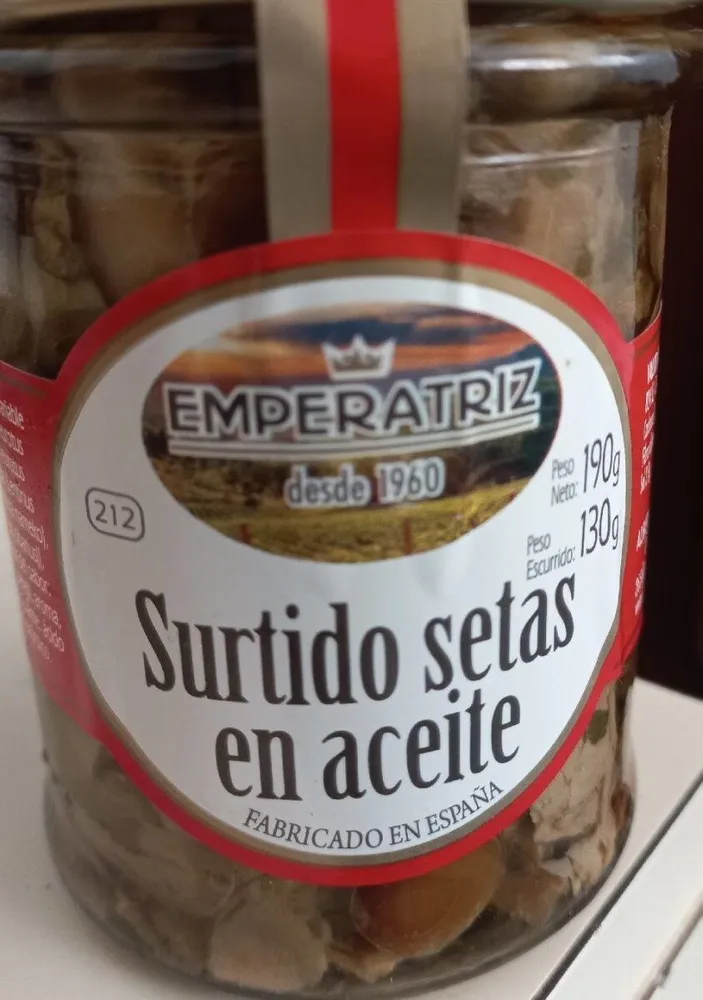 Surtido de setas en aceite