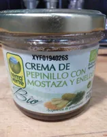 Crema de pepinillo con mostaza y eneldo