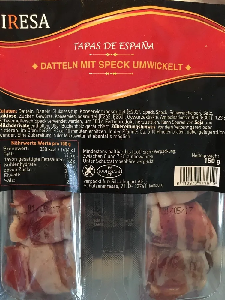 Datteln mit Speck umwickelt