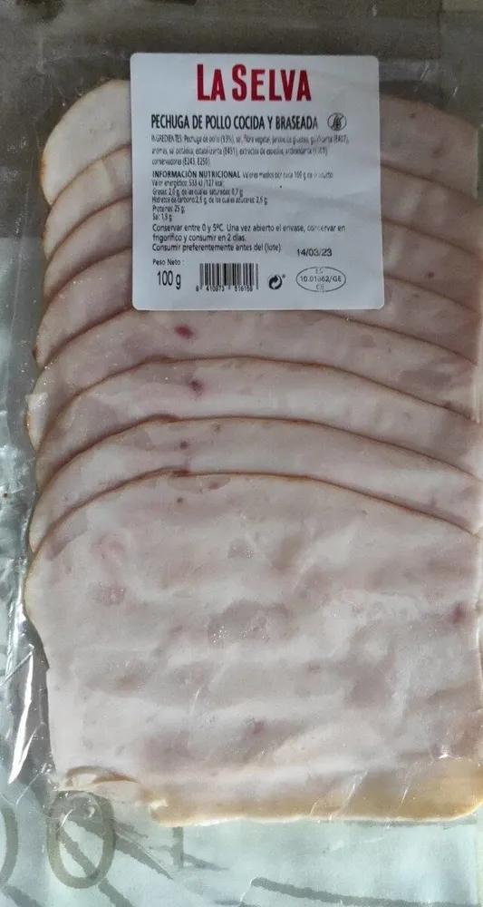 Pechuga de pollo cocida y braseada