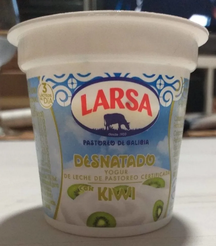 Yogur desnatado con kiwi