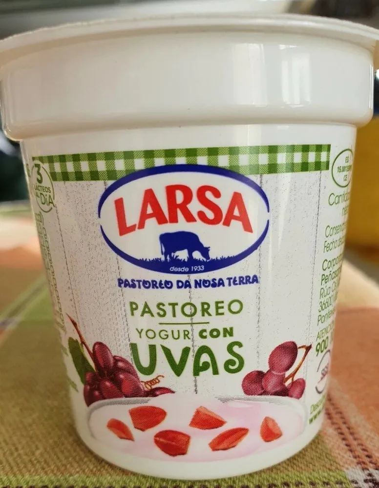 Yogur con uvas