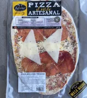 Pizza jamon curado y tres quesos