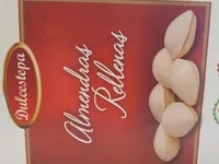 Almendras rellenas