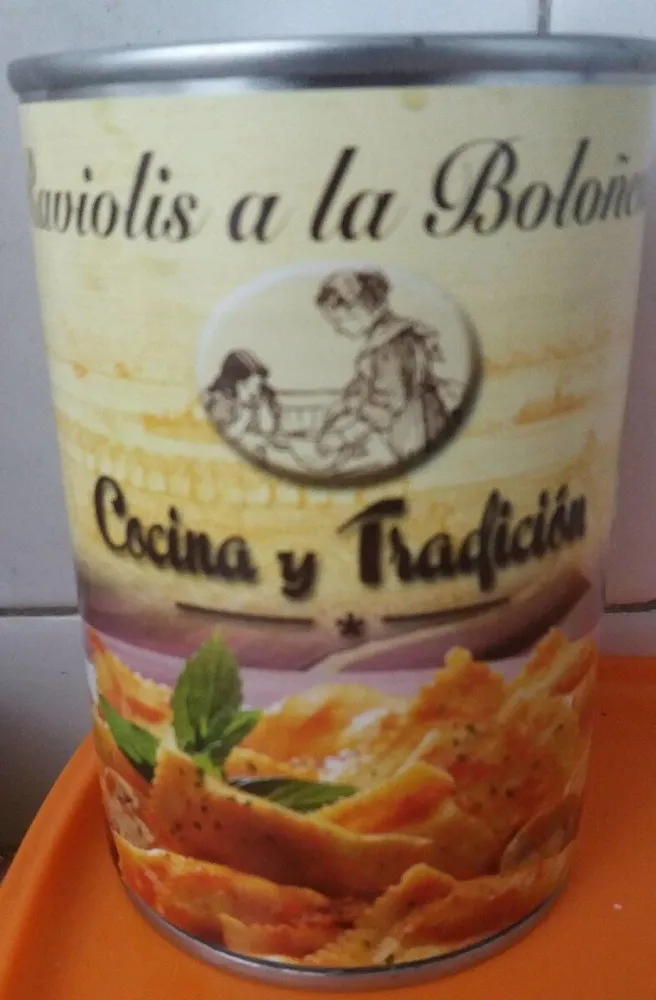 Raviolis a la boloñesa