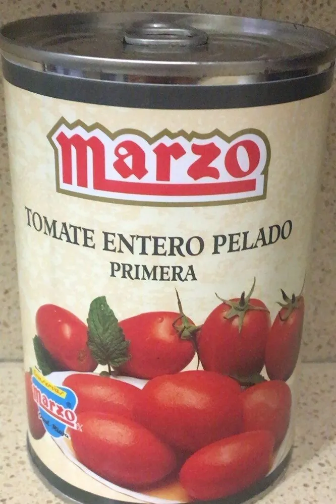 Tomate entero pelado
