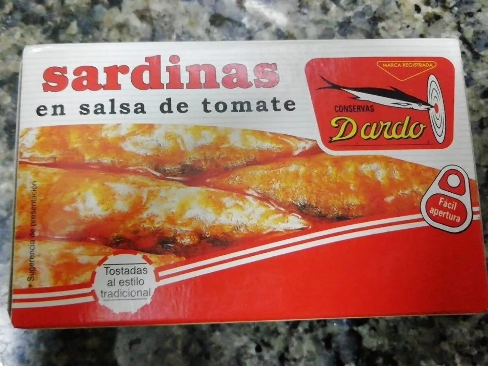 Sardinas en salsa de tomate