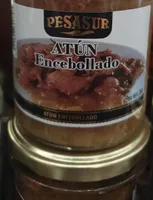 Atún encebollado