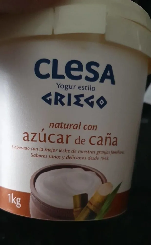 Yogur estilo griego con azúcar de caña