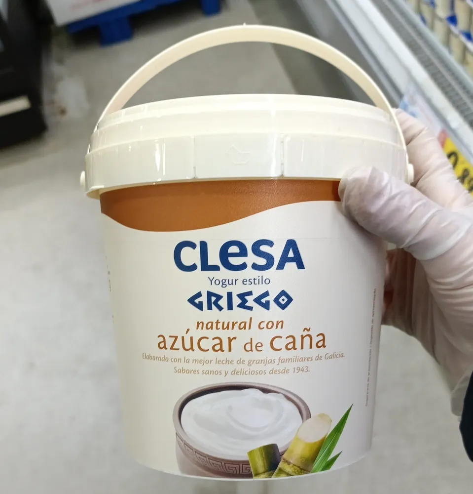 Yogur griego natural con azúcar de caña
