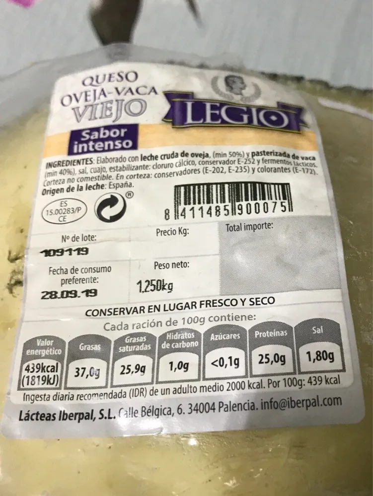 Queso de oveja-vaca viejo