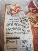 Torta de arandanos y azucar moreno
