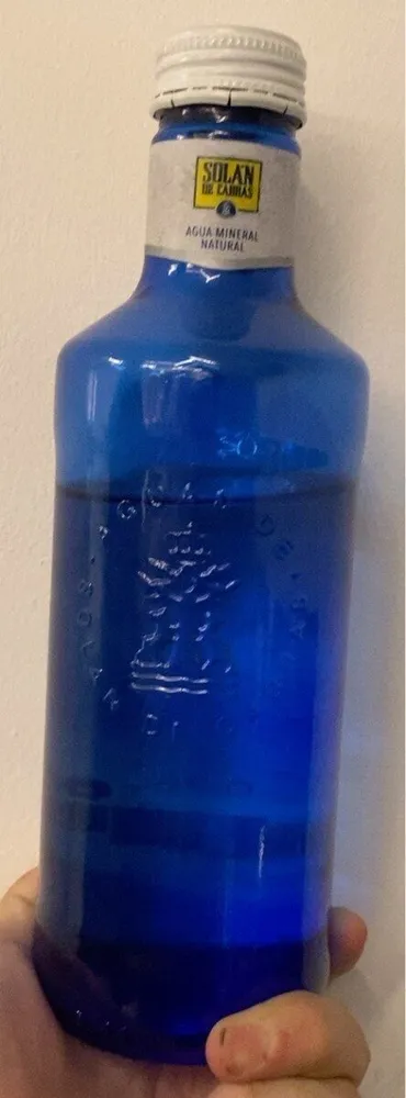 agua mineral natural