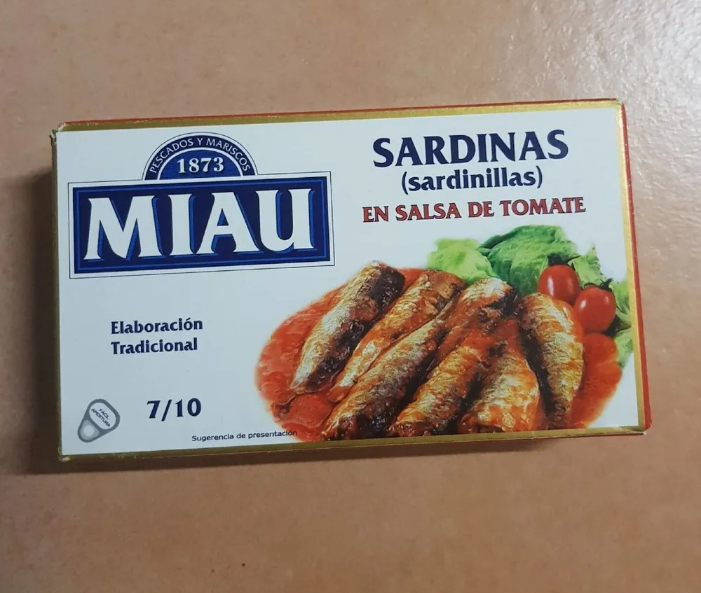Sardinas en salsa de tomate