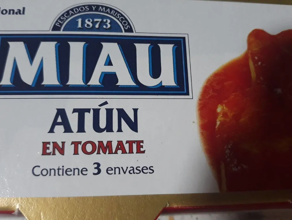Atún en tomate