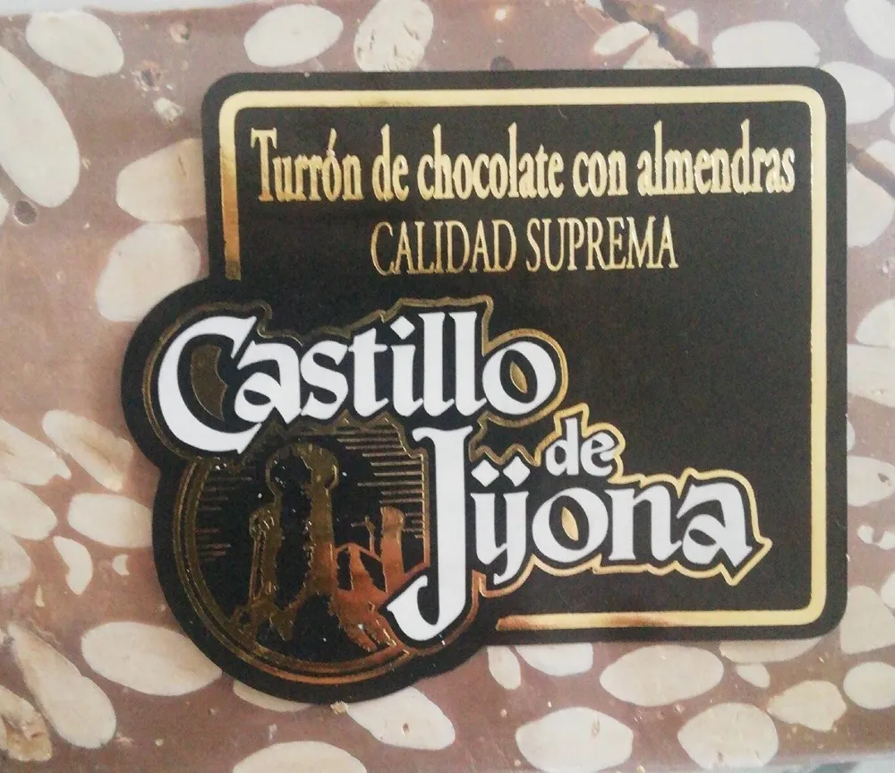 Turrón de chocolate y almendras