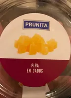 Piña en dados