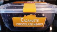 Cacahuete con chocolate negro