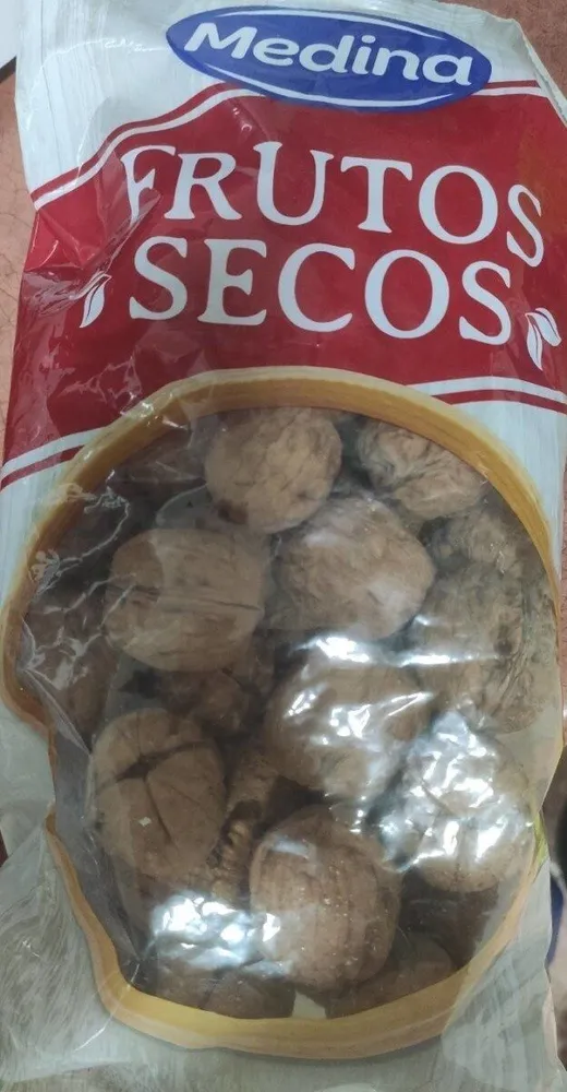 Nueces con cáscara