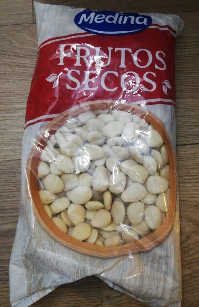 Almendra marcona cruda repelada
