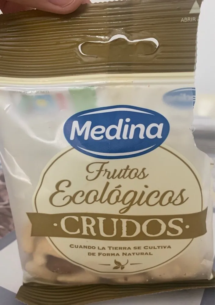 Frutos ecológicos crudos