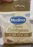 Frutos ecológicos crudos