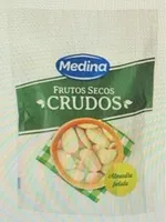 Almendra pelada cruda