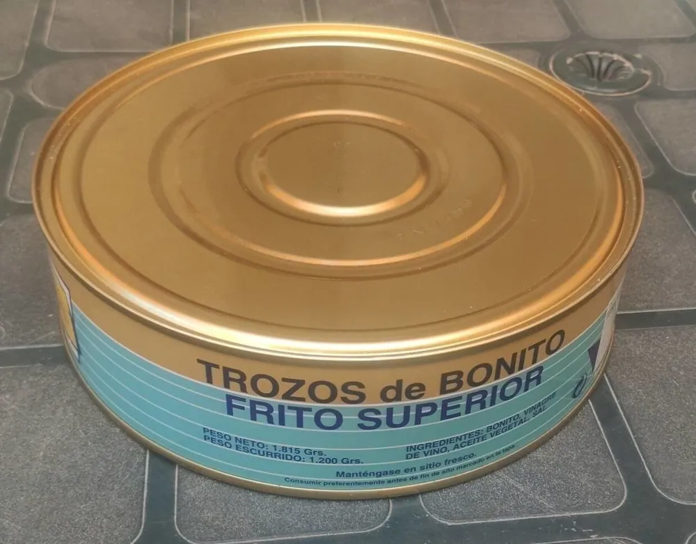 Trozos de bonito frito superior
