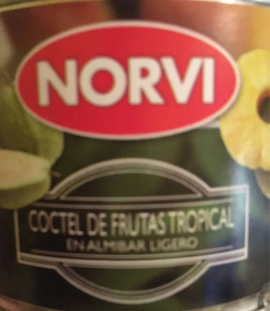 Cóctel de frutas tropical