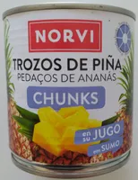 Trozos de piña en su jugo