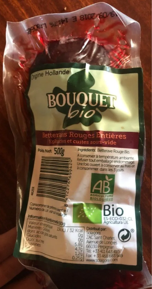 Betteraves rouges entieres