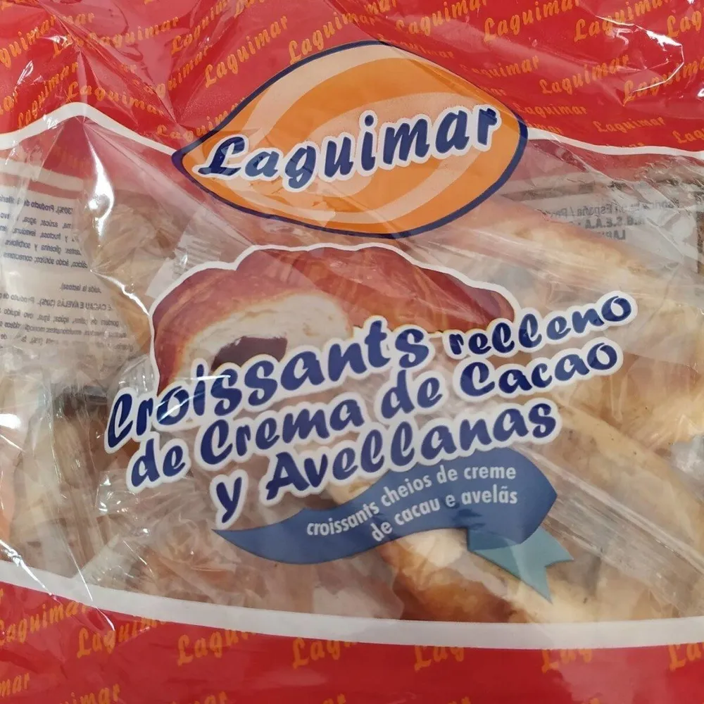 Croissants rellenos de crema de cacao y avellana