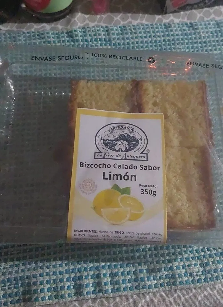 Bizcocho calado sabor limón